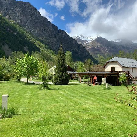 Ferme Noemie Villa Le Bourg-dʼOisans Eksteriør bilde